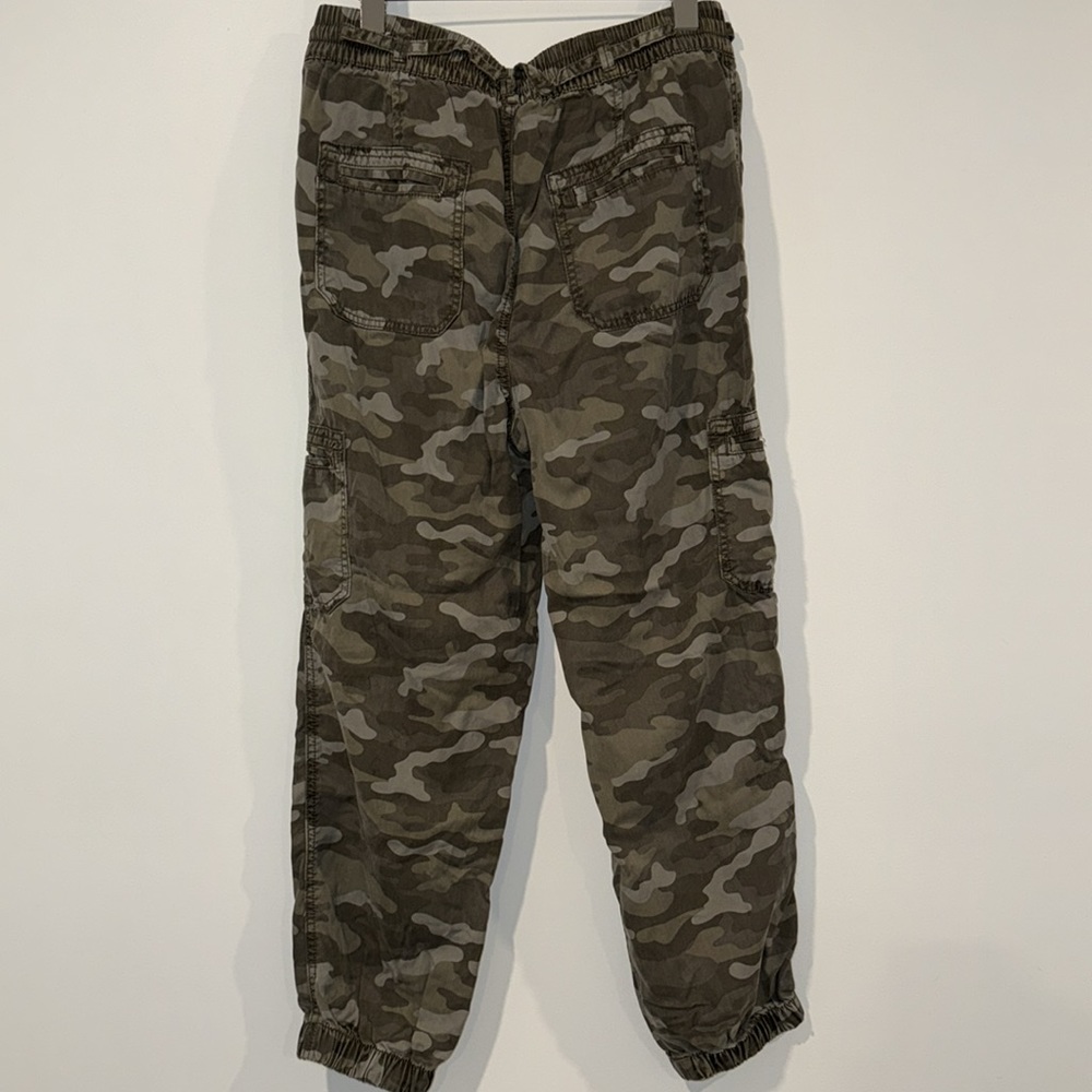 NWOT American Eagle Camouflage Jogger Medium - Picture 6 of 9